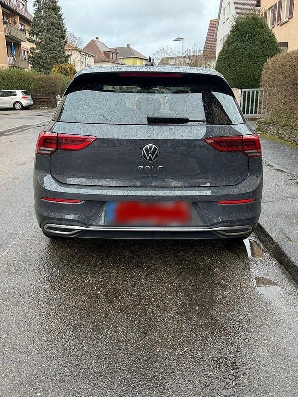 Gebraucht VW Golf VII Style 150 PS (110 kW) 2020 Grau Kombi