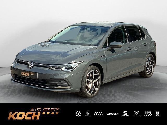 Grau Gebraucht 2020 VW Golf VIII Style Limousine | 24.930 € (Etwas zu teuer) - Bild 1/4