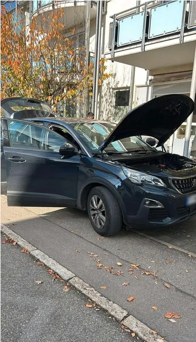 Gebraucht Peugeot 3008 131 PS (96 kW) 2017 Blau SUV