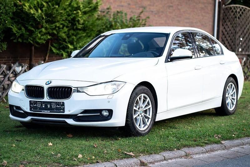 Gebraucht BMW 320 M Sport 184 PS (135 kW) 2013 Weiß Limousine