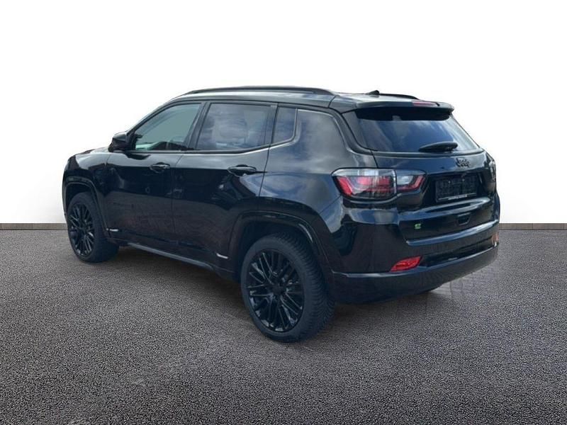 Gebraucht Jeep Compass 131 PS (96 kW) 2024 Black clear coat SUV