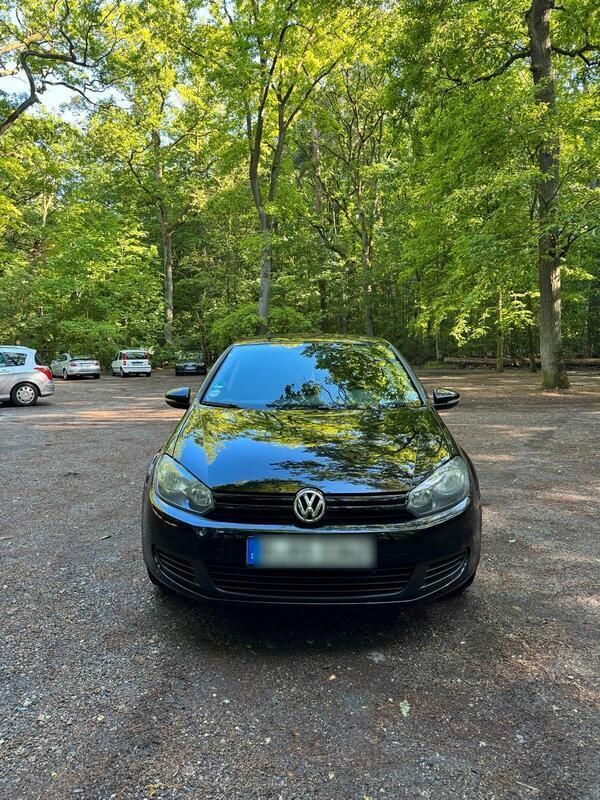 Schwarz Gebraucht 2013 VW Golf VI Trendline Limousine | 4.900 € (Guter Preis) - Bild 1/4
