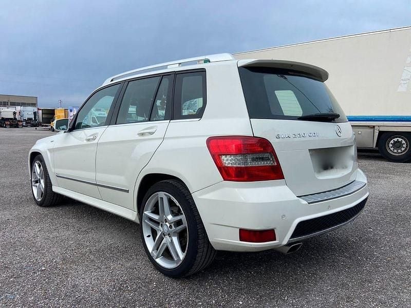 Gebraucht Mercedes GLK220 170 PS (125 kW) 2011 Weiß SUV