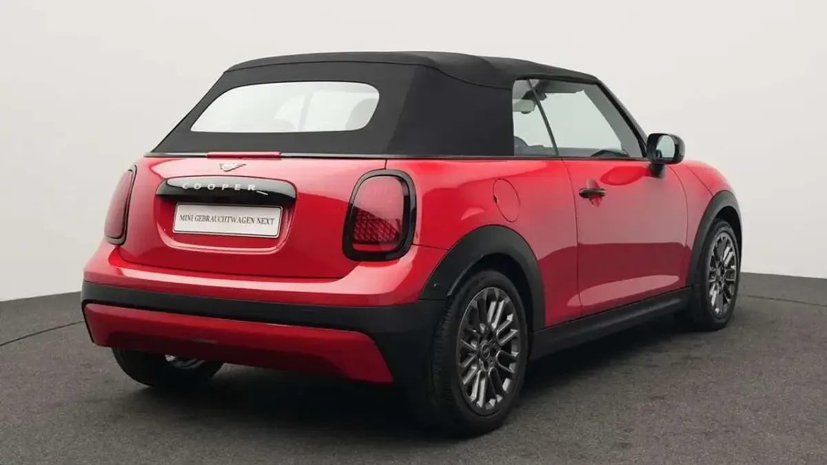 Gebraucht Mini Cooper Cabriolet Classic 163 PS (119 kW) 2025 Rot Cabrio