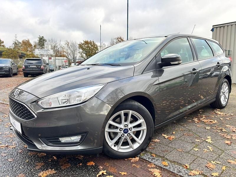 Grau Gebraucht 2016 Ford Focus Business Edition Kombi | 9.990 € (Superpreis) - Bild 1/4