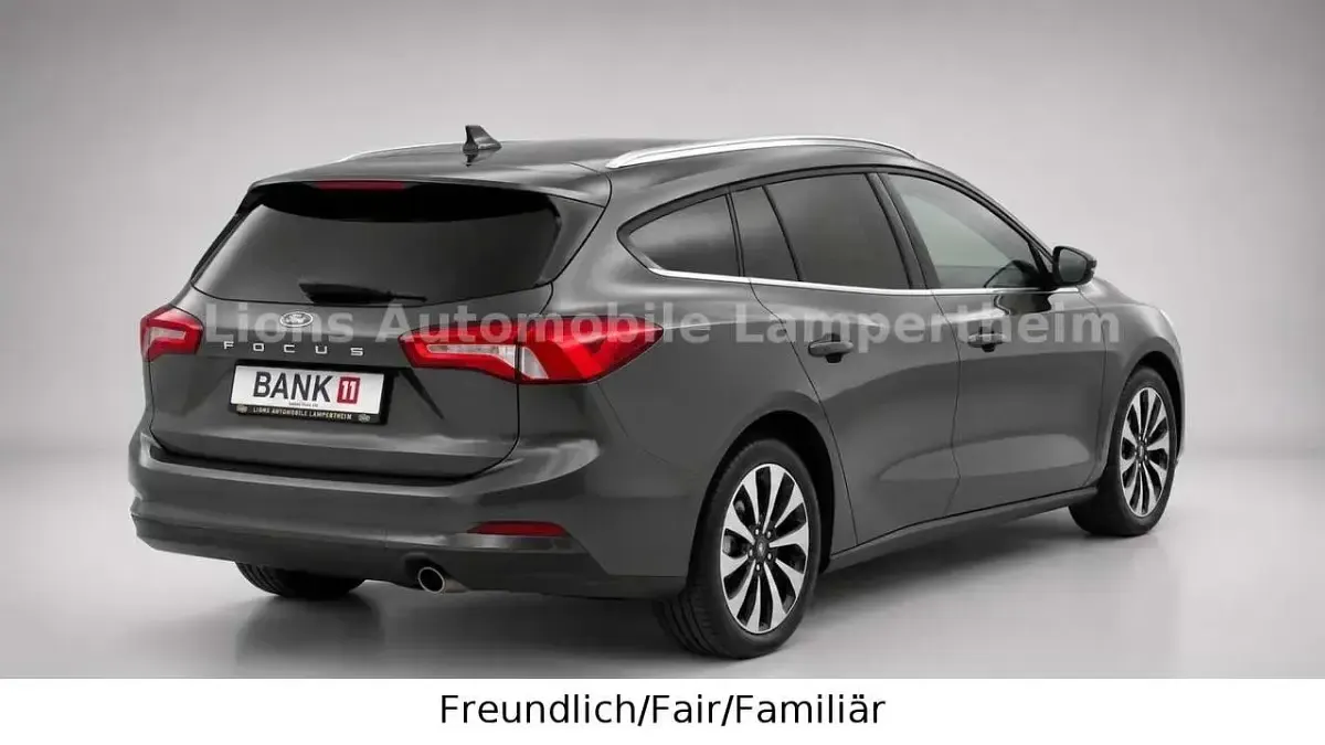 Gebraucht Ford Focus Cool & Connect 125 PS (91 kW) 2019 Grau Kombi