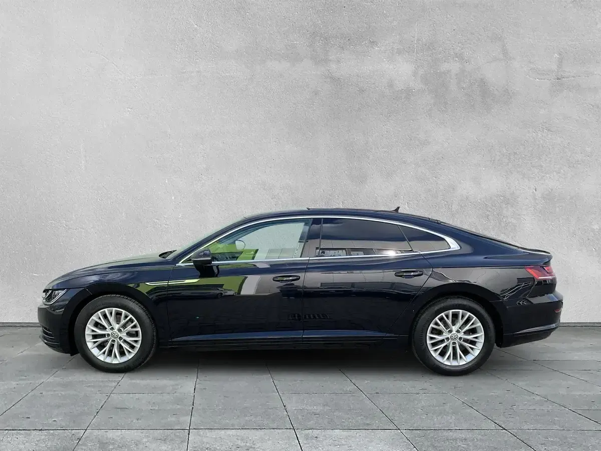 Gebraucht VW Arteon Elegance 150 PS (110 kW) 2018 Schwarz Kleinwagen