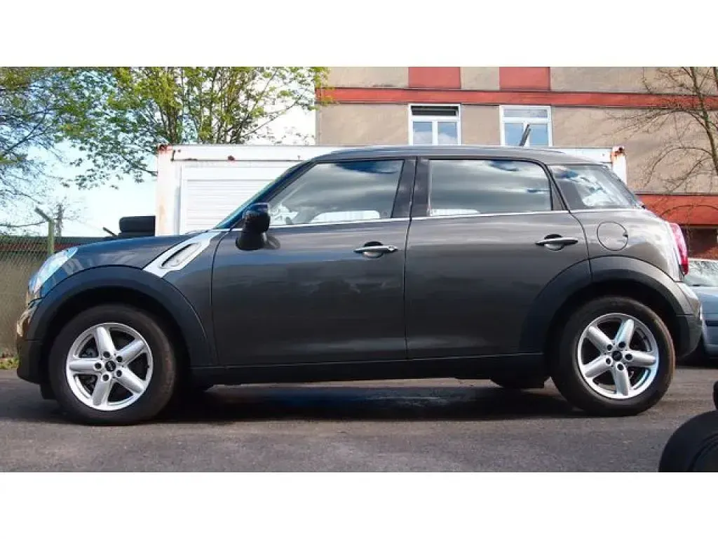 Gebraucht Mini Cooper Countryman 98 PS (72 kW) 2014 Royal grey metallic (metallic) SUV