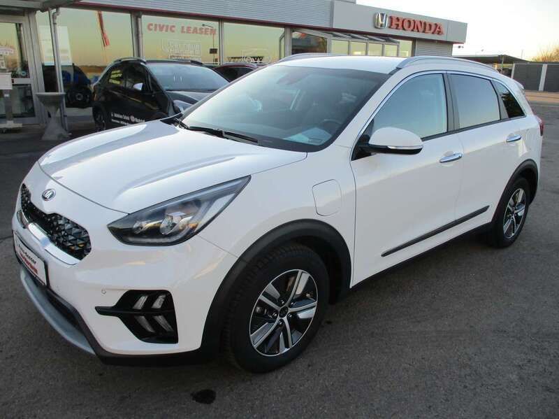 (ud) schneeweiss Gebraucht 2020 Kia Niro Spirit SUV | 25.590 € (Teuer) - Bild 1/4