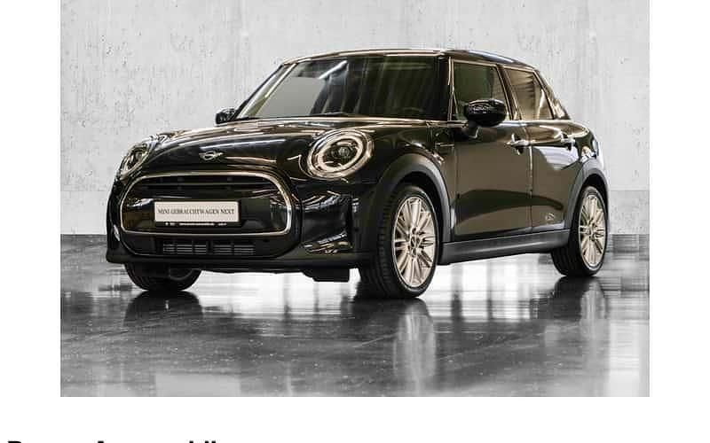 Schwarz Gebraucht 2022 Mini Cooper Clubman Classic Kombi | 24.240 € (Fairer Preis) - Bild 1/4