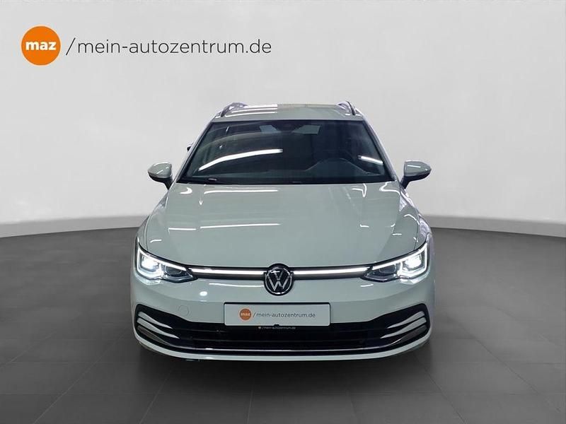 Gebraucht VW Golf VIII Style 150 PS (110 kW) 2022 Pure white Kombi