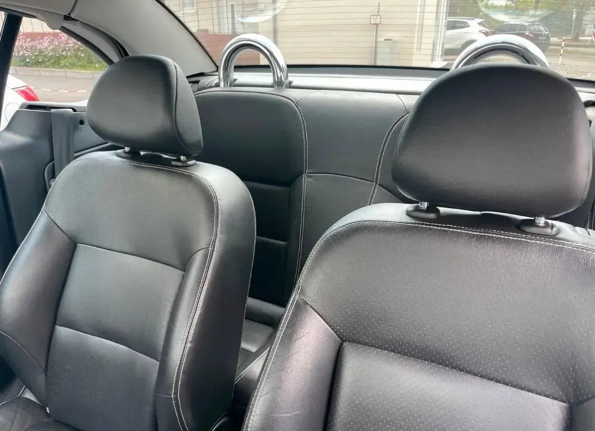 Gebraucht Peugeot 207 CC 119 PS (87 kW) 2010 Silber Cabrio