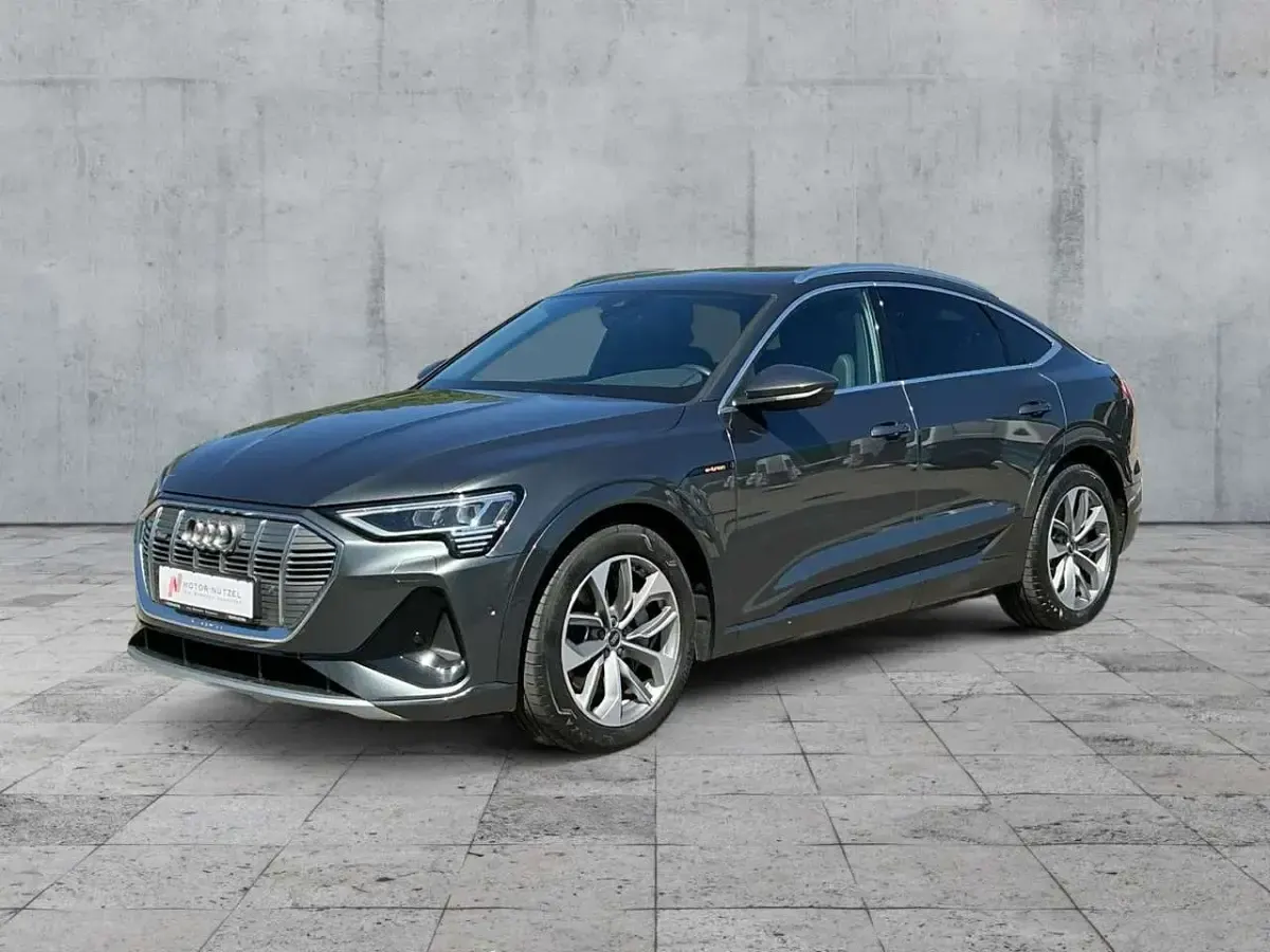 Gebraucht Audi e-tron S-Line 300 kW (408 PS) 2022 Daytonagrau perleffekt SUV