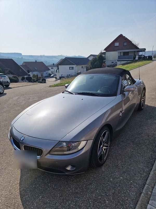 Gebraucht BMW Z4 150 PS (110 kW) 2006 Grau Cabrio