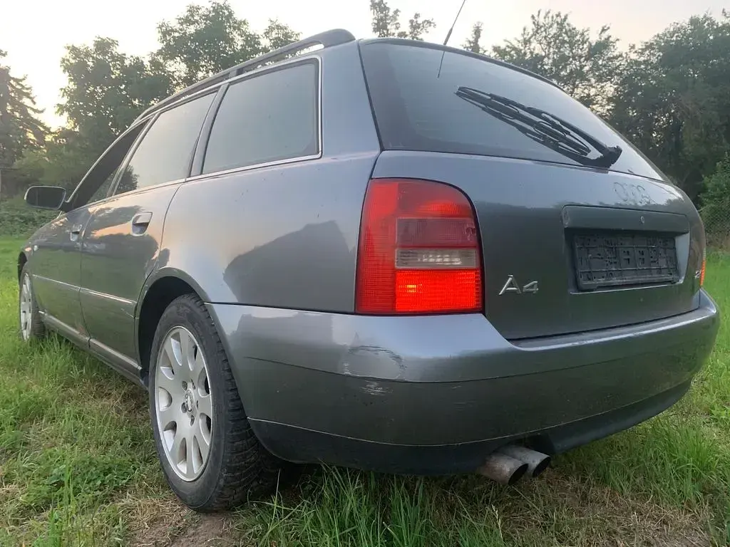 Gebraucht Audi A4 165 PS (121 kW) 2000 Grau Kombi