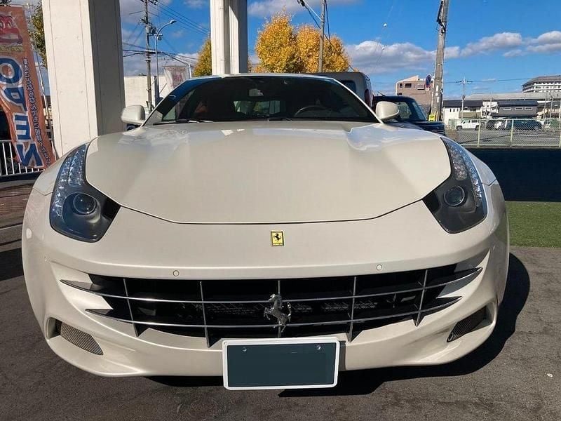 Second-hand Ferrari FF 659 CP (484 kW) 2012 Alb Break