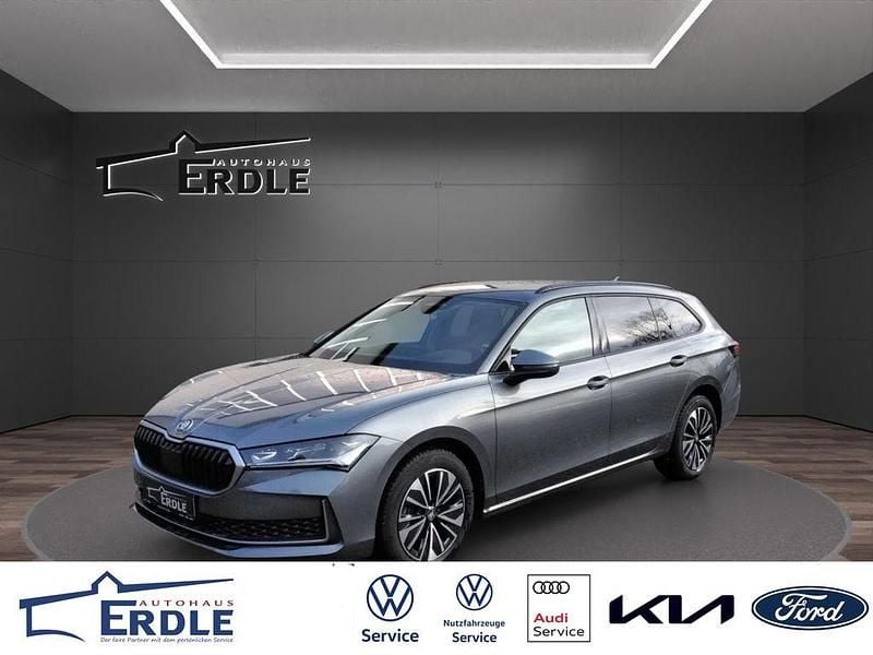 Gebraucht Skoda Superb Selection 150 PS (110 kW) 2025 Grau Kombi