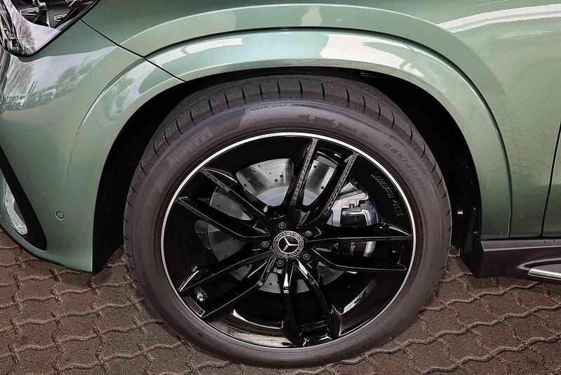 Gebraucht Mercedes GLE400 AMG 252 PS (185 kW) 2025 Manufaktur lack manufaktur irela SUV