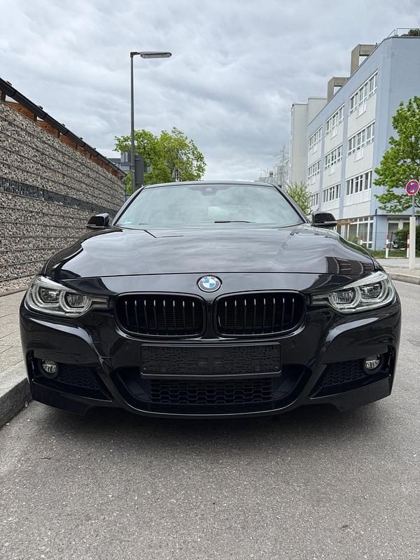 Gebraucht BMW 320 M Sport 190 PS (139 kW) 2016 Schwarz Limousine