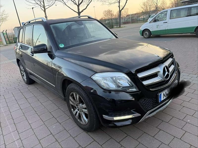 Gebraucht Mercedes GLK220 170 PS (125 kW) 2012 Obsidianschwarz  metalliclack SUV