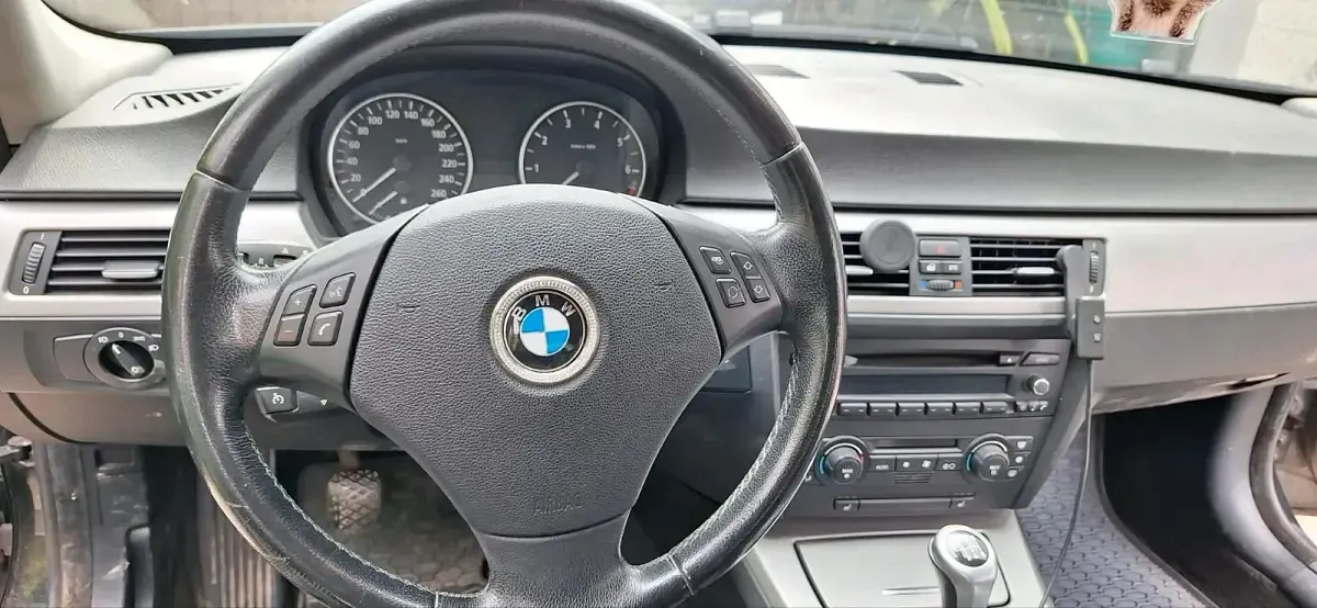 Brugt BMW 318 129 HK (94 kW) 2006 Sort Stationcar