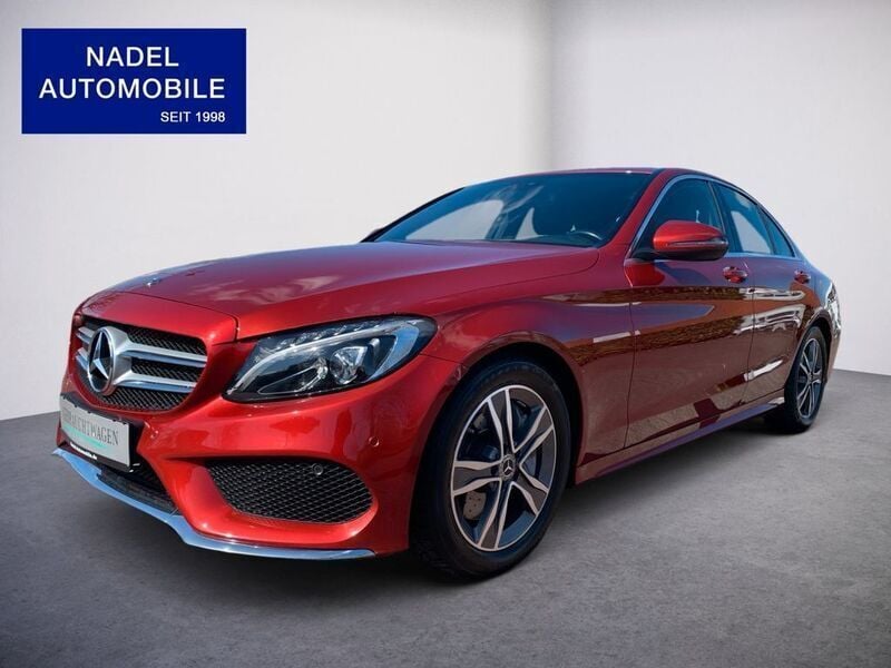 Hyazinthrot designo lack (metallic) Gebraucht 2018 Mercedes C250 AMG line Limousine | 21.990 € (Guter Preis) - Bild 1/4