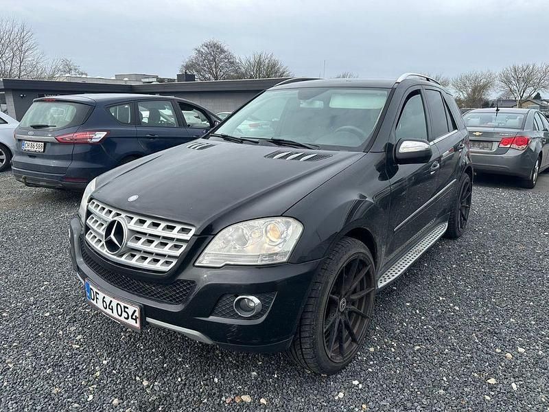 Gebraucht Mercedes ML320 224 PS (164 kW) 2009 Schwarz SUV