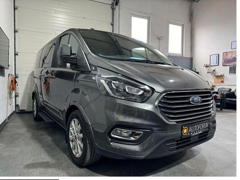 Grau Gebraucht 2019 Ford Tourneo Custom Van / Kleinbus | 27.290 € (Fairer Preis) - Bild 1/3