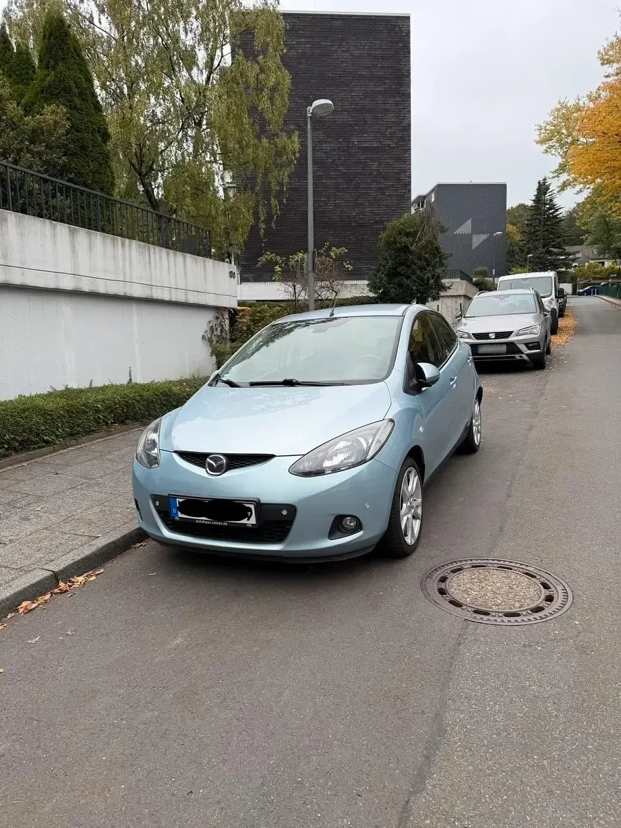 Usata Mazda 2 85 CV (62 kW) 2007 Blu Utilitaria