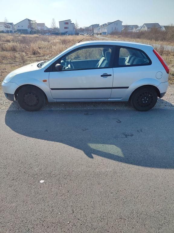 Gebraucht Ford Fiesta 80 PS (58 kW) 2003 Grau Kleinwagen