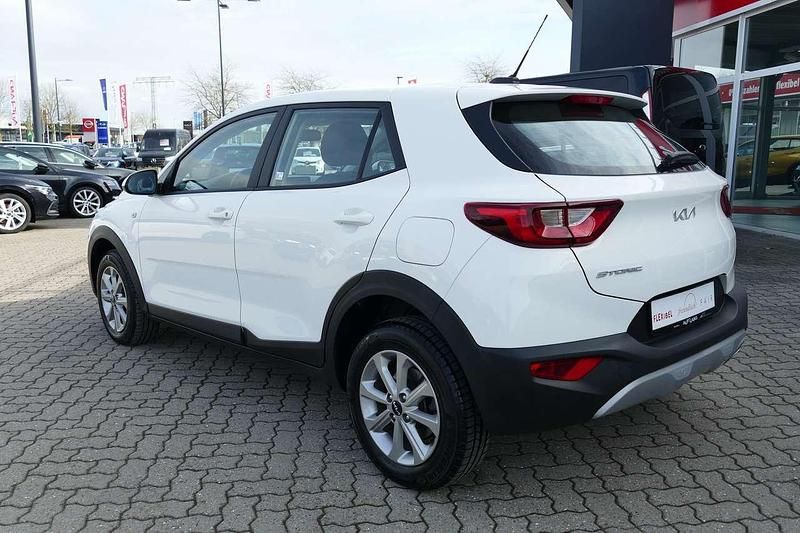 Gebraucht Kia Stonic Edition 7 84 PS (61 kW) 2022 Weiß SUV