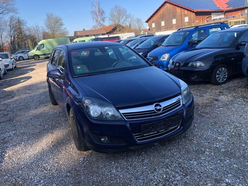Blau Gebraucht 2010 Opel Astra Edition Limousine | 1.300 € (Superpreis) - Bild 1/4