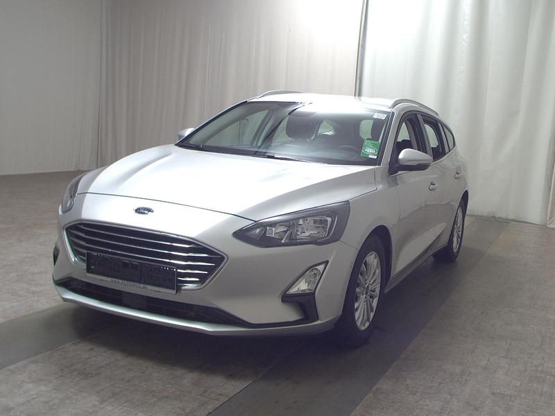 Gebraucht Ford Focus Titanium 125 PS (91 kW) 2021 Silber Limousine