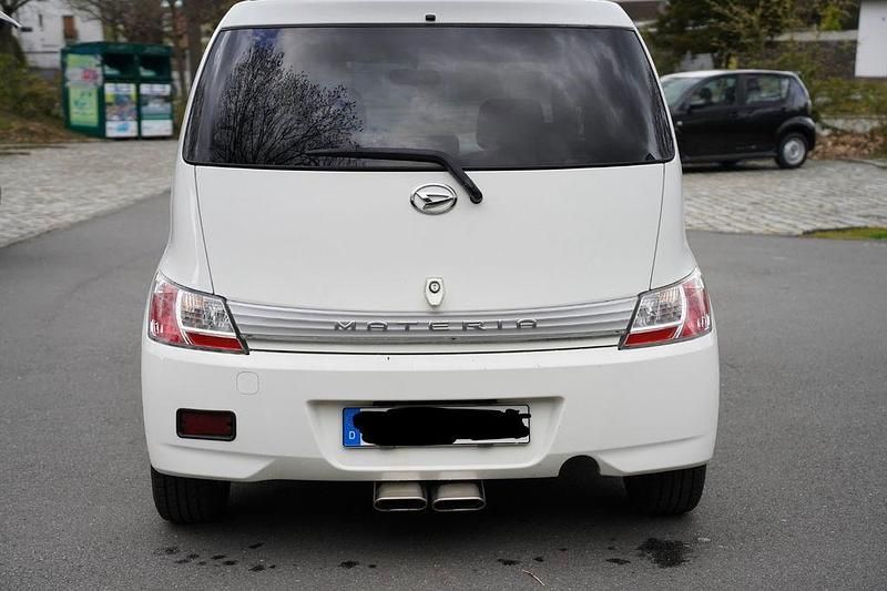 Gebraucht Daihatsu Materia 103 PS (75 kW) 2008 Weiß Van / Kleinbus