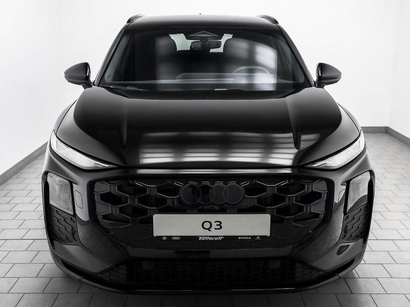 Gebraucht Audi Q3 Ambiente 265 PS (194 kW) 2025 Schwarz SUV