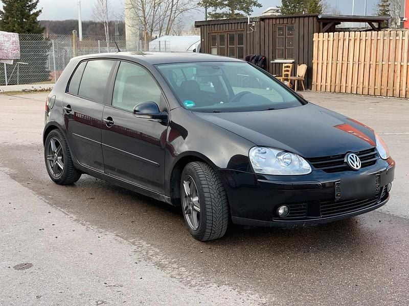 Gebraucht VW Golf V 105 PS (77 kW) 2008 Schwarz Kleinwagen