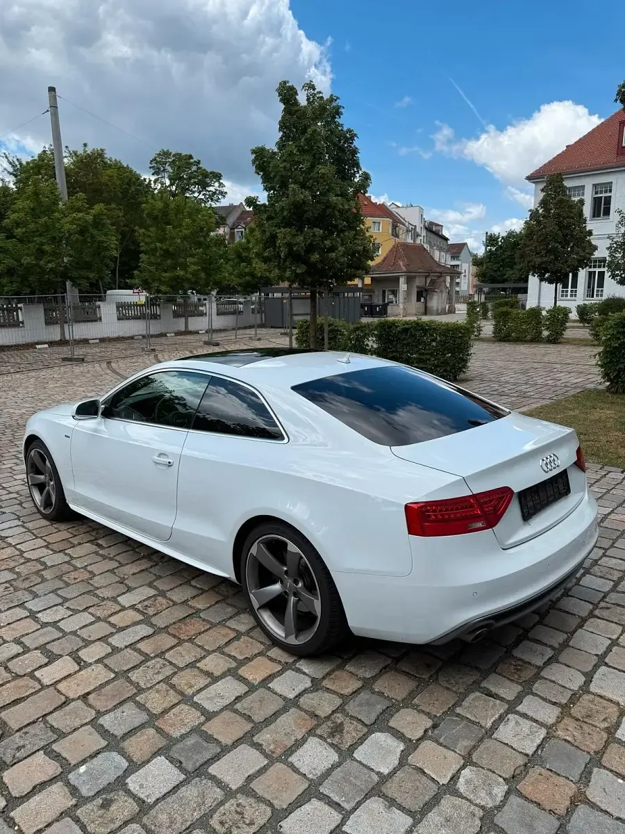 Gebraucht Audi A5 S-Line 204 PS (150 kW) 2012 Weiß Coupé