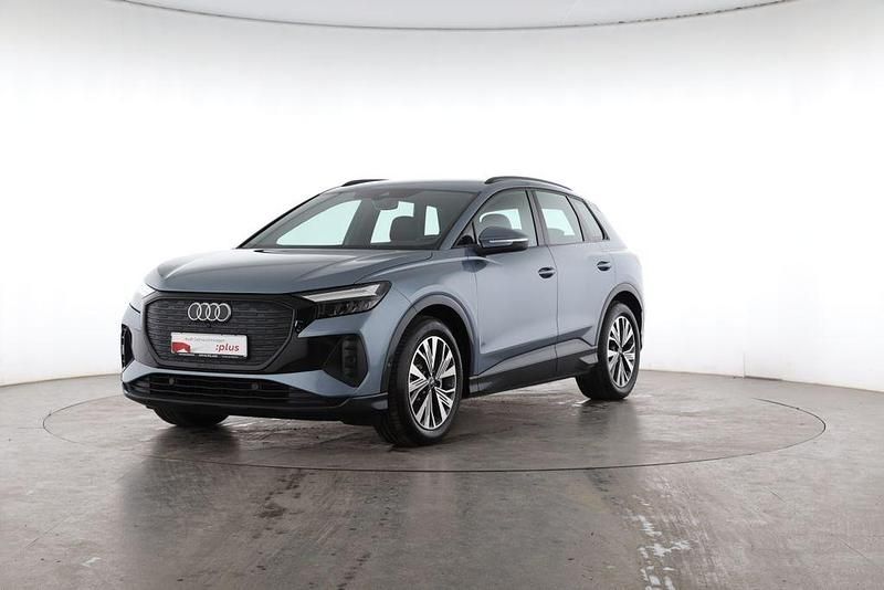 Gebraucht Audi Q4 e-tron Ambiente 194 kW (265 PS) 2022 Geysirblau SUV