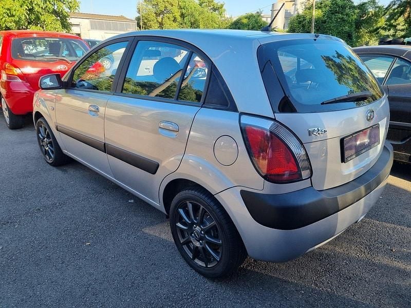 Gebraucht Kia Rio 97 PS (71 kW) 2009 Kleinwagen