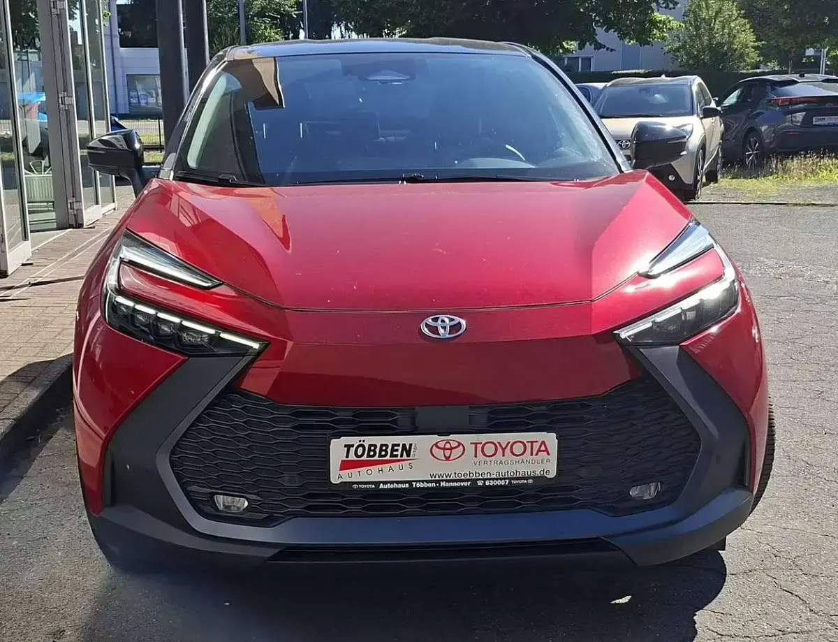 Gebraucht Toyota C-HR Team 197 PS (144 kW) 2024 Karmina rot SUV