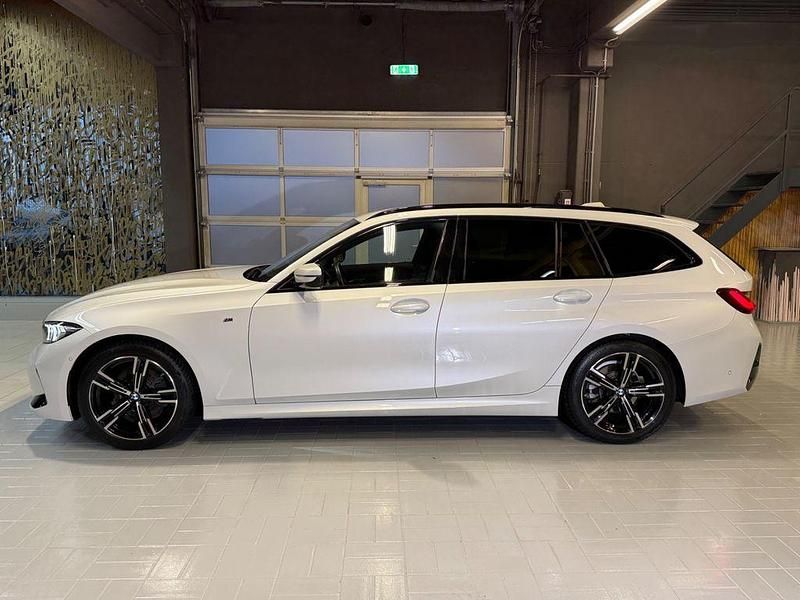 Gebraucht BMW 320 M Sport 184 PS (135 kW) 2024 Weiß Kombi