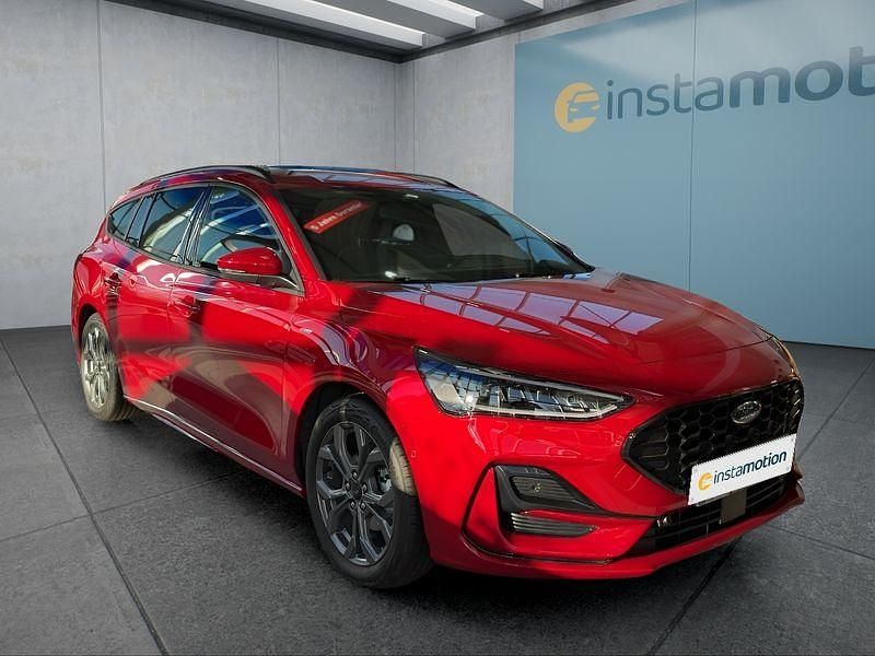 Neu Ford Focus ST-Line X 155 PS (114 kW) 2025 Rot Kombi