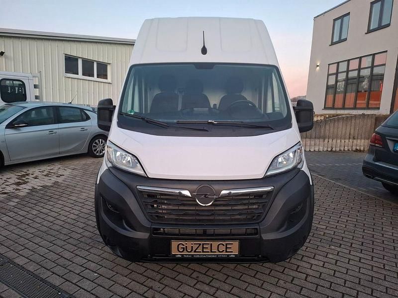 Gebraucht Opel Movano 140 PS (102 kW) 2023 Weiß Van