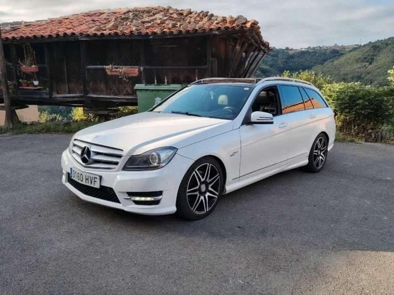 Weiß Gebraucht 2014 Mercedes C300 Avantgarde Kombi | 14.000 € - Bild 1/4