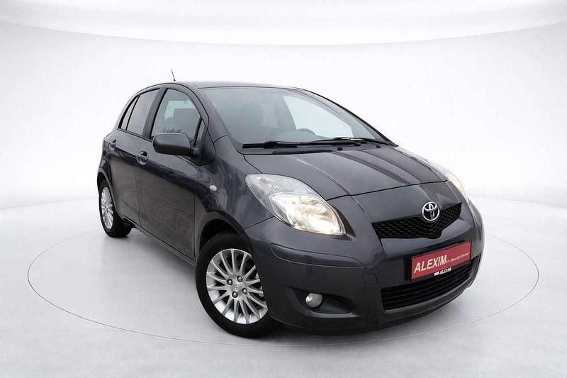 Gebraucht Toyota Yaris Sol 101 PS (74 kW) 2009 Grau Kleinwagen