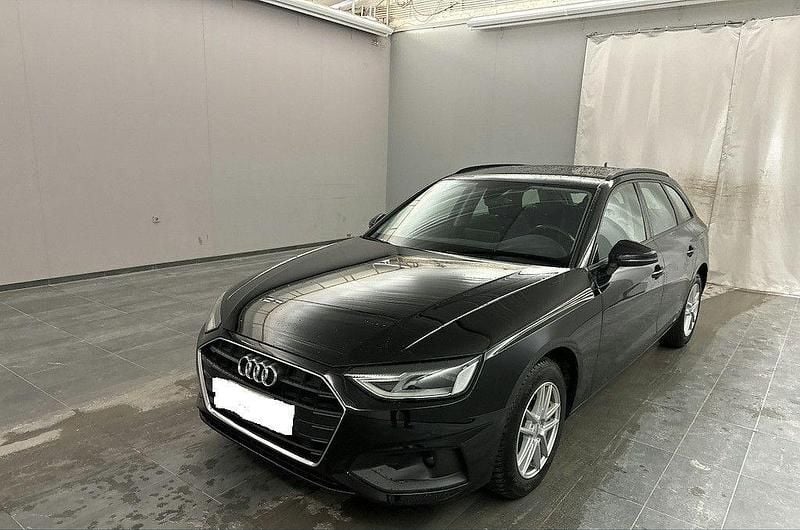 Gebraucht Audi A4 Sport 163 PS (119 kW) 2021 Schwarz Kombi