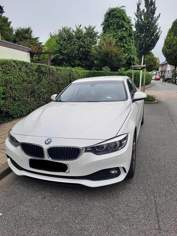 Weiß Gebraucht 2017 BMW 420 Coupé | 13.500 € (Superpreis) - Bild 1/4