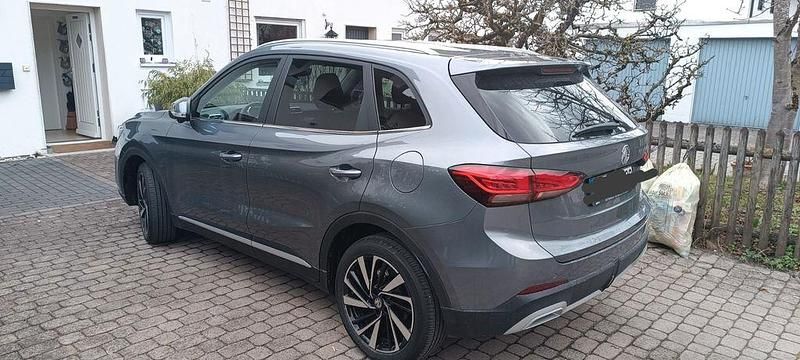 Neu MG ZS Luxury 197 PS (144 kW) 2026 Grau SUV