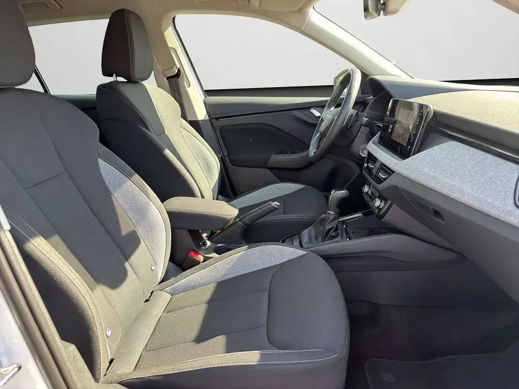Gebraucht Skoda Kamiq Selection 116 PS (85 kW) 2025 Moonweiß perleffekt SUV