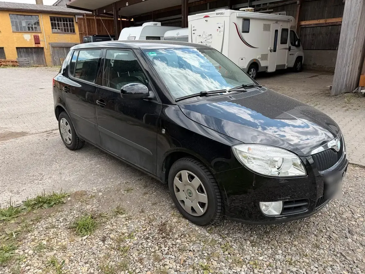 Gebraucht Skoda Fabia 59 PS (43 kW) 2009 Schwarz Kleinwagen
